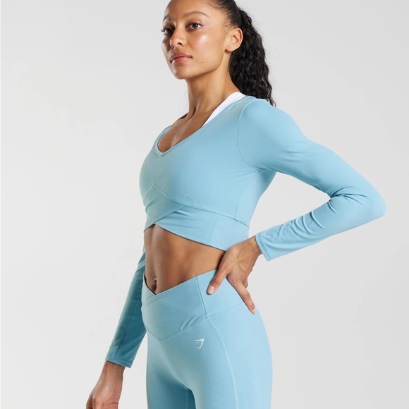 ✨ LOWEST PRICE✨ NEW Gymshark cropped Long Sleeve Workout Top - Picture 3 of 8